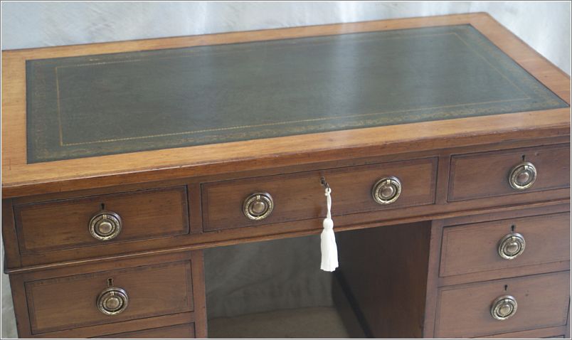 2073 Small Antique Inlaid Pedestal Desk (5)